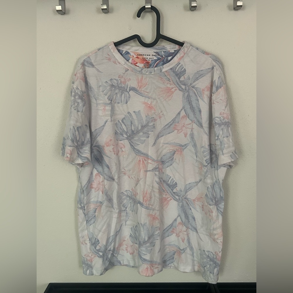 Aeropostale Mens washed out style T-shirt/Size M
